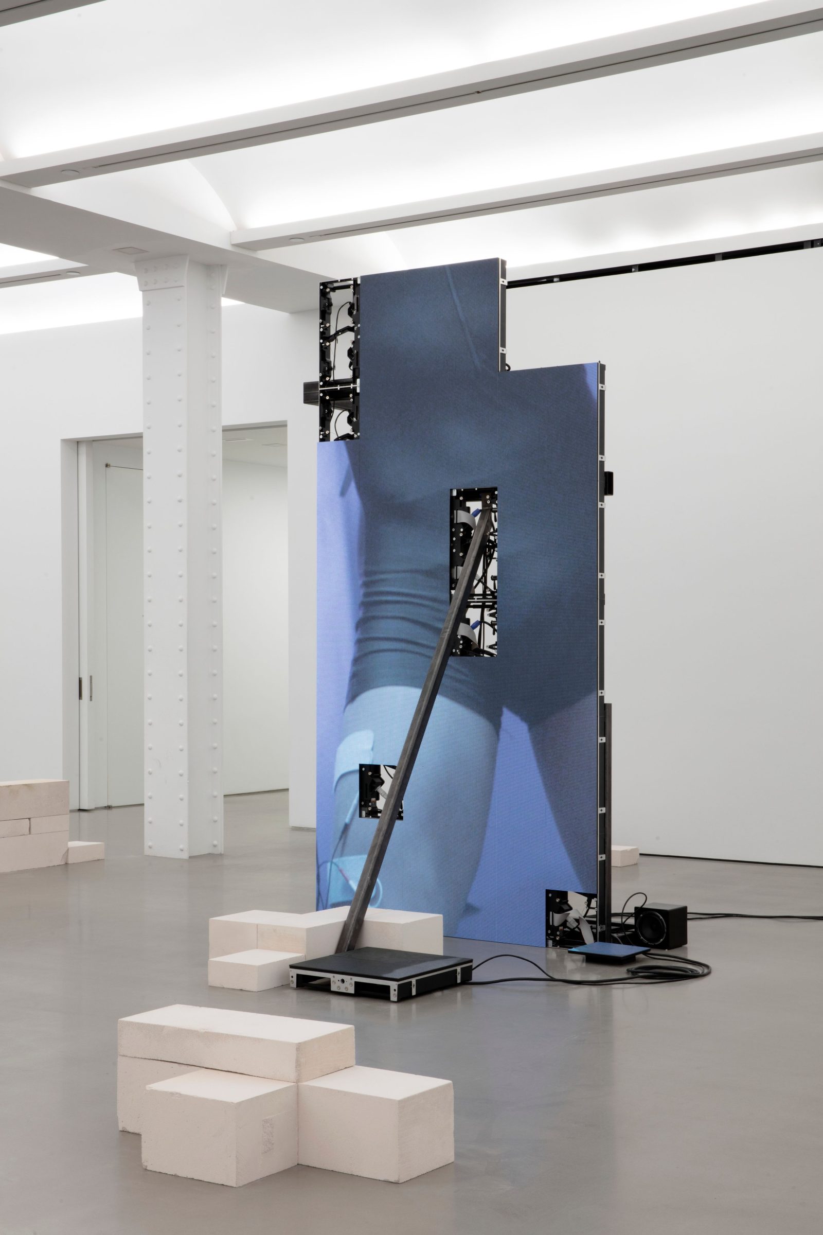 jesper-just-online-presentation-nicolai-wallner